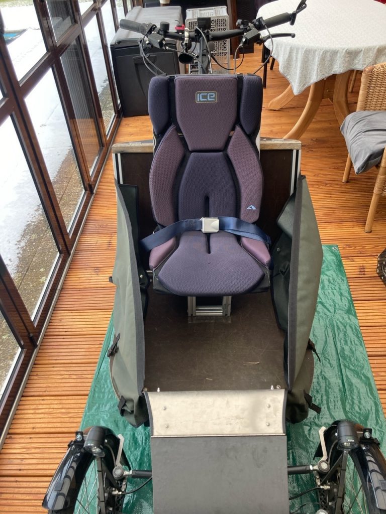 Mäx Multi Passenger 0001